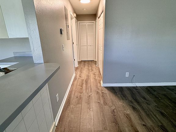 4th image of 1702 Palmetto Ct