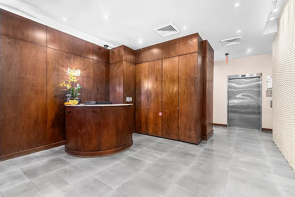 Sold by Compass | media 9