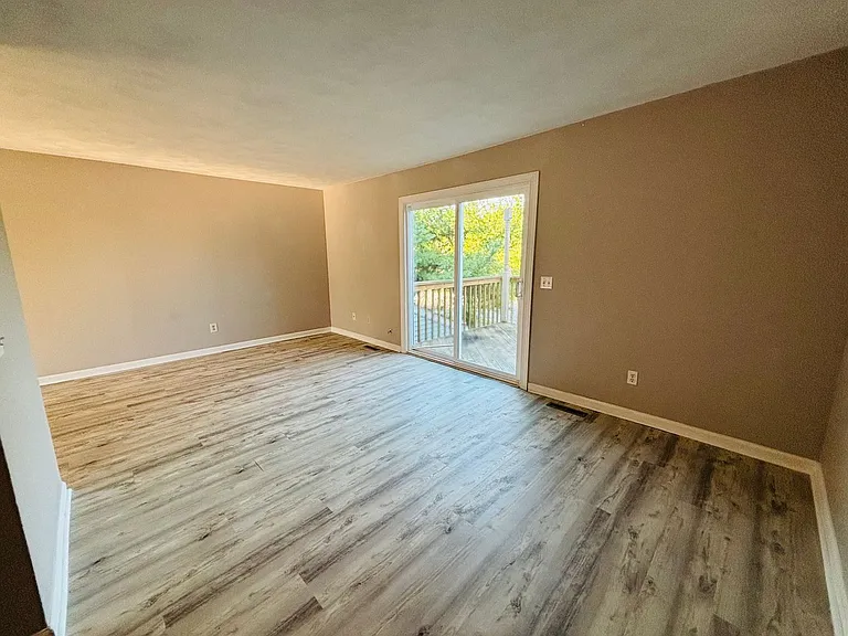 2508 Ridge Rd — Photo 8