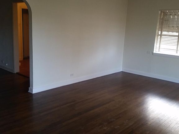 4th image of 418 Thorain Blvd