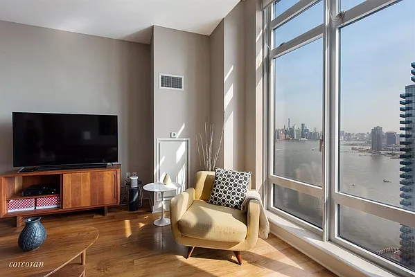 Rented by Corcoran | media 22