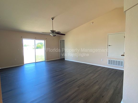 2nd image of 250 Highland Meadows Ct
