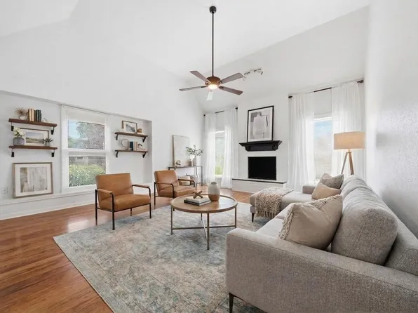 518 Rozelle Ave, Sugar Land, TX 77498