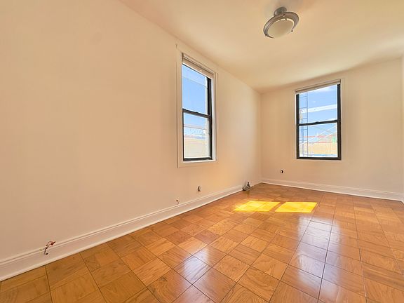 2nd image of 680 W End Ave