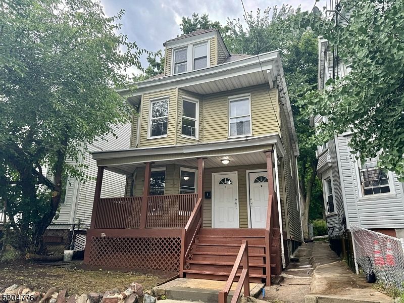 1st image of 169 Seymour Ave