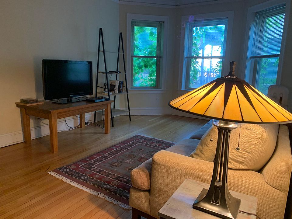 1st image of 1748 W Winnemac Ave APT 1N