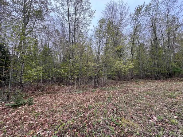 Harborview Rd Unit 3-4-6, Munising, MI 49862