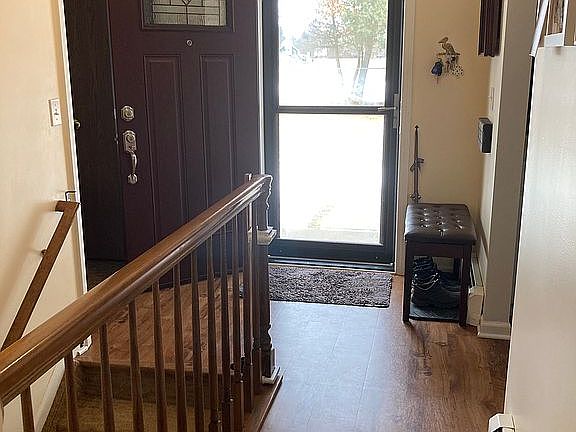 2nd image of 962 Riverview Ct