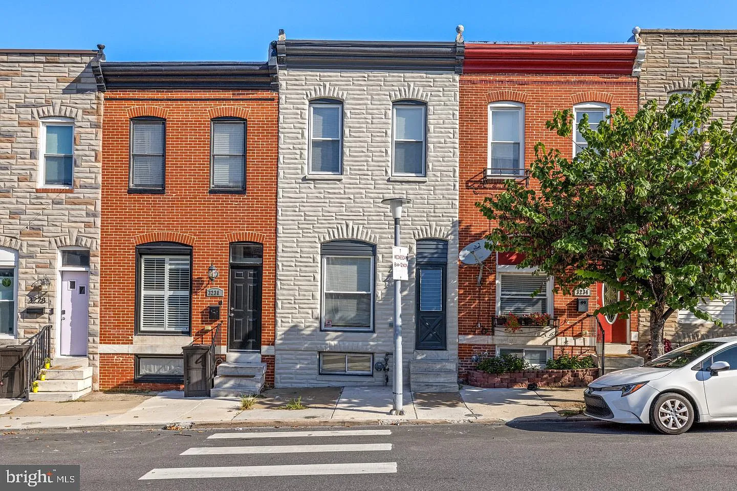 2 bed, 2.0 bath, 1222 sqft, $2,350 — Photo 1