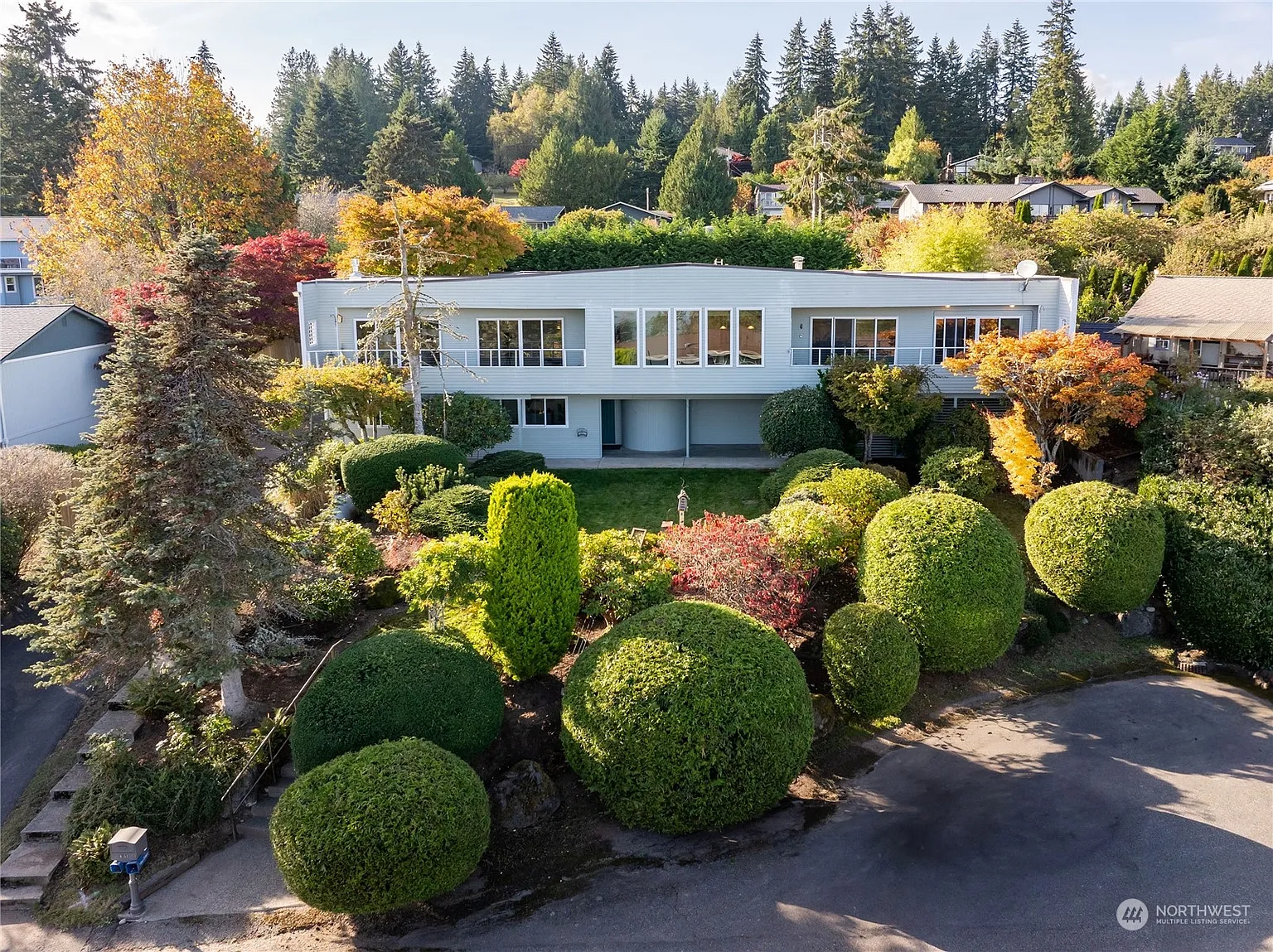 8152 SE Haida Drive photo 1