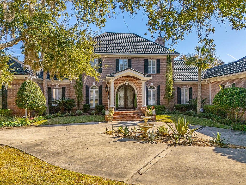 1412 S Windward Dr