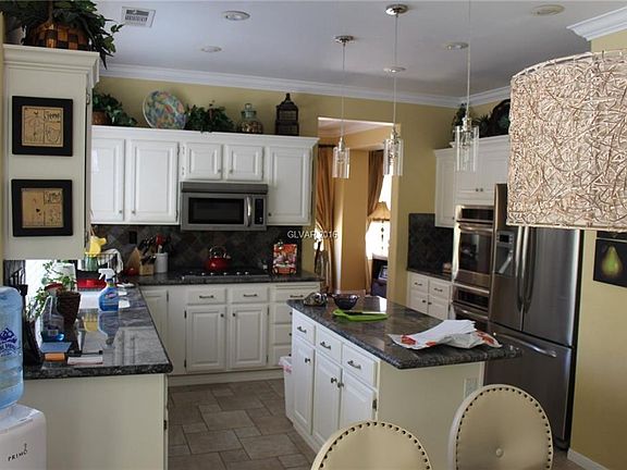 4th image of 2125 Crooked Pine Dr