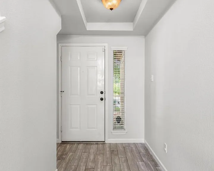 11502 Johnny Weismuller Ln — Photo 4