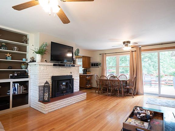 4th image of 108 E McKinley Ave