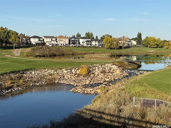 4th image of 260 Thauberger Road N