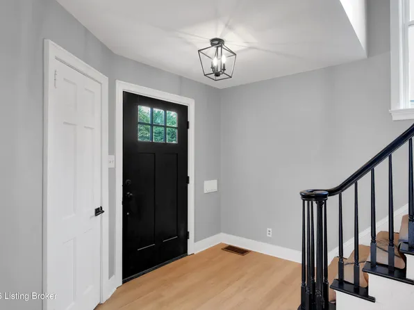 2811 Arlington Rd, Louisville, KY 40220