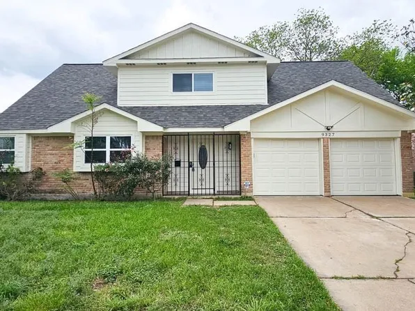 9327 Leader St, Houston, TX 77036