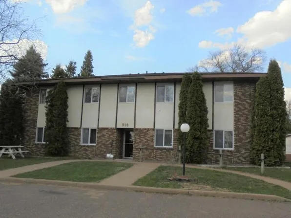 916 Lincoln St, Spooner, WI 54801