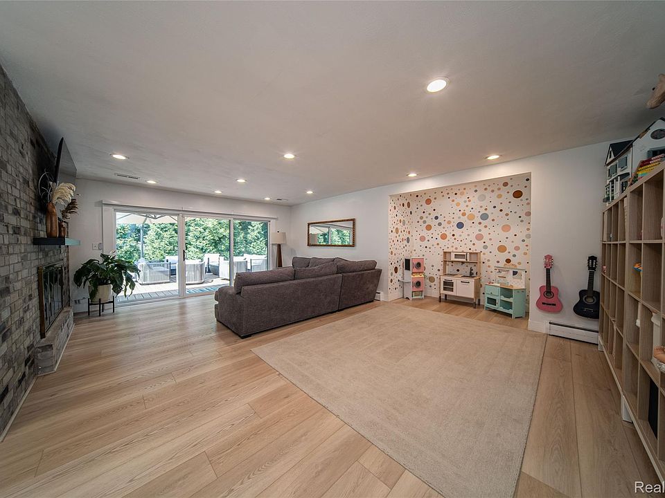 30695 Bruce Ln, photo 14