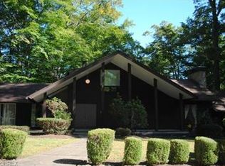 2838 Howland Wilson Rd, Cortland, OH 44410