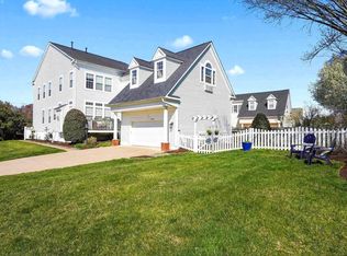 9030 Virginia Ter, Lorton, VA 22079