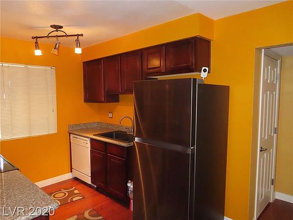 5th image of 5098 River Glen Dr Unit 200