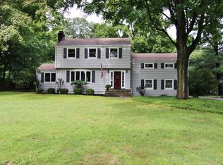 575 Haviland Rd, Stamford, CT 06903