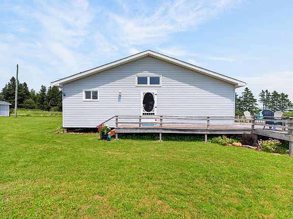 5th image of 281 Maynard Ln