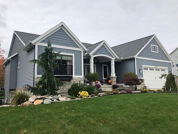 2nd image of 1345 Winchester Ct NW