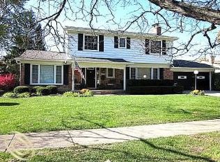 17875 Woodside St, Livonia, MI 48152