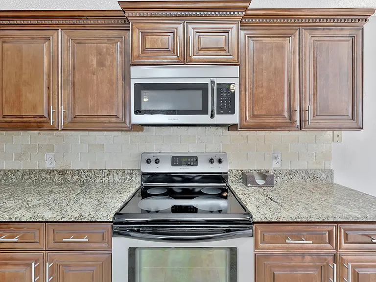 1664 Portsmouth Lake Dr — Photo 3