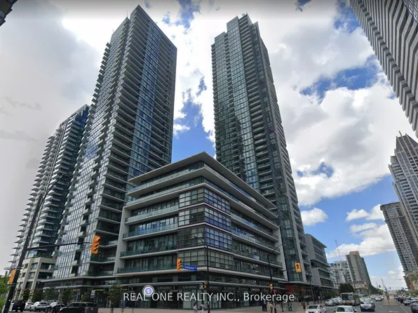 4070 Confederation Pkwy, Mississauga, ON