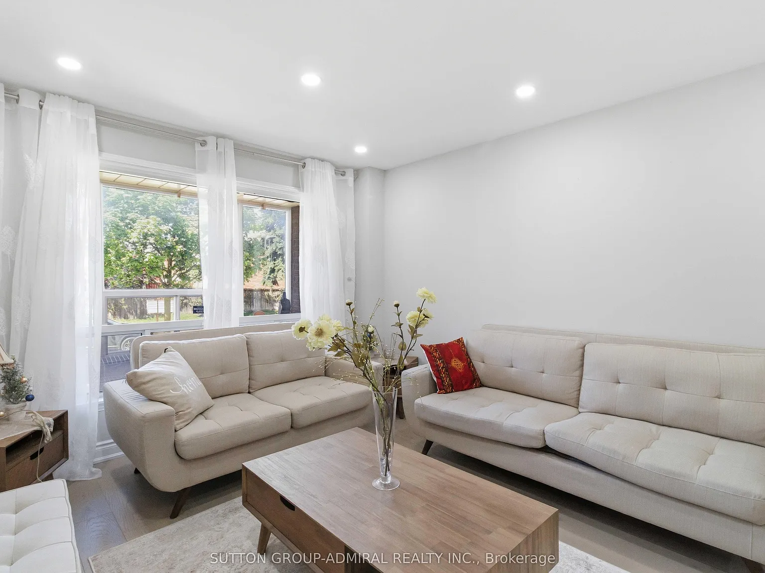 4 bed, $3,600 — Photo 4