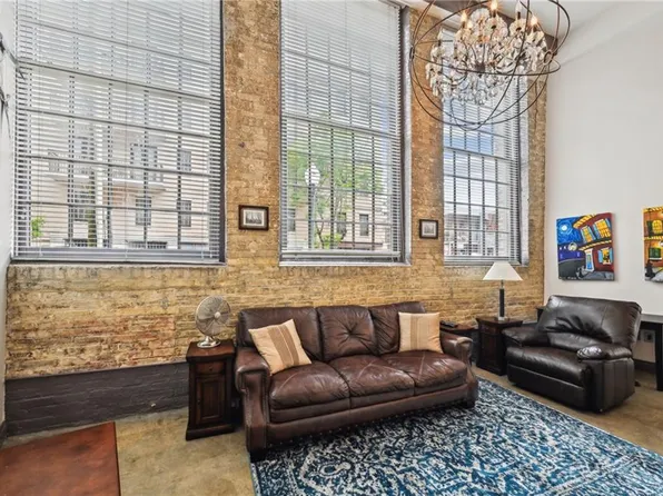 920 Poeyfarre St APT 109, New Orleans, LA 70130