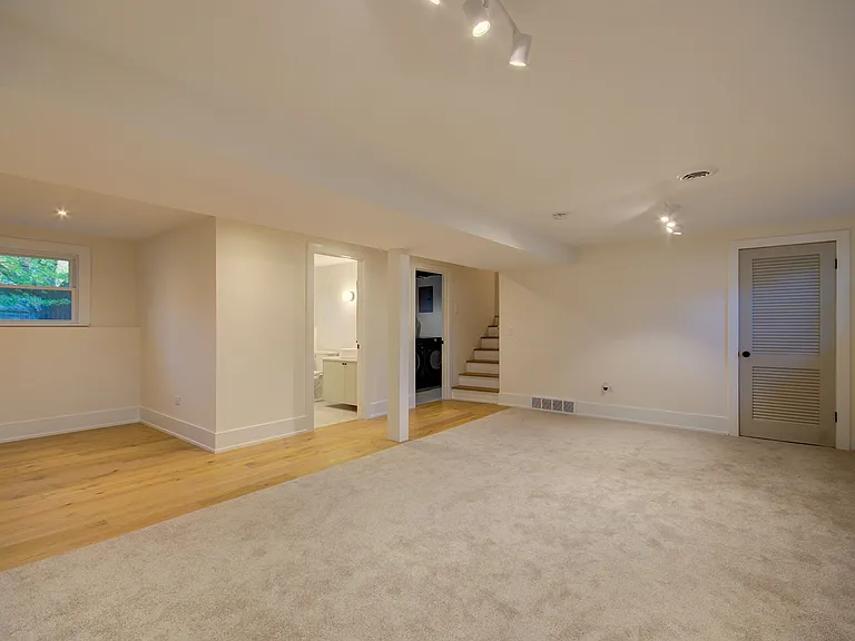 209 W Gartner Rd — Photo 9