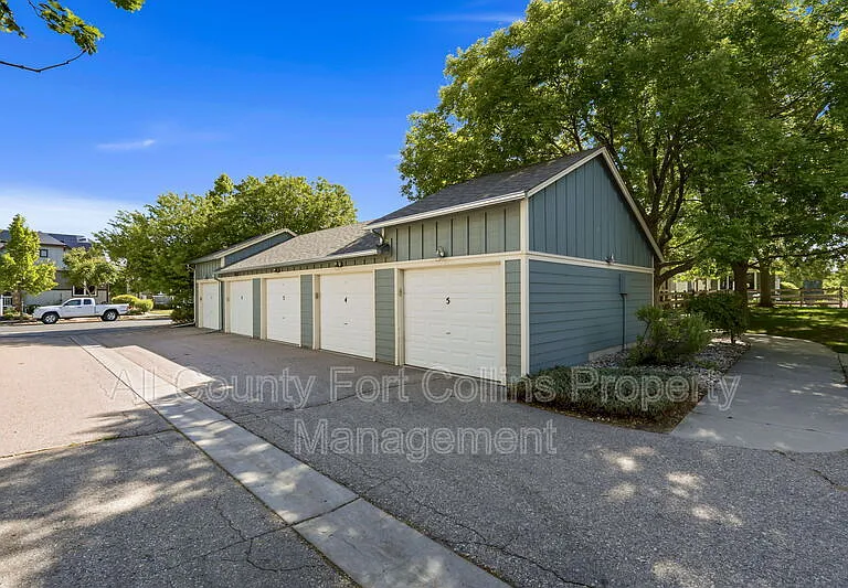 2333 Windrow Dr — Photo 22
