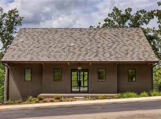 1072 Lupo Loop, Chattahoochee Hills, GA 30268