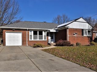 1245 Blanchester Rd, Lyndhurst, OH 44124
