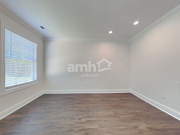 5th image of 2937 John Andrew Ln