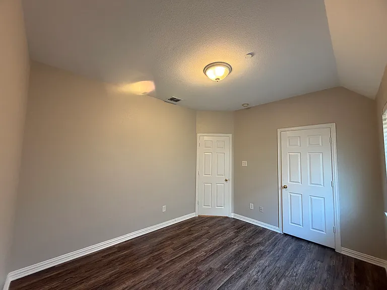 7116 Occidental Rd — Photo 25
