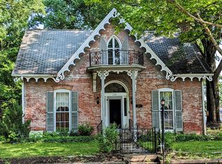 126 W Pine St, Knightstown, IN