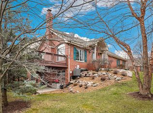7420 E Plank Trail Ct, Frankfort, IL 60423
