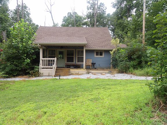 2nd image of 285 Tooley Trail Ln
