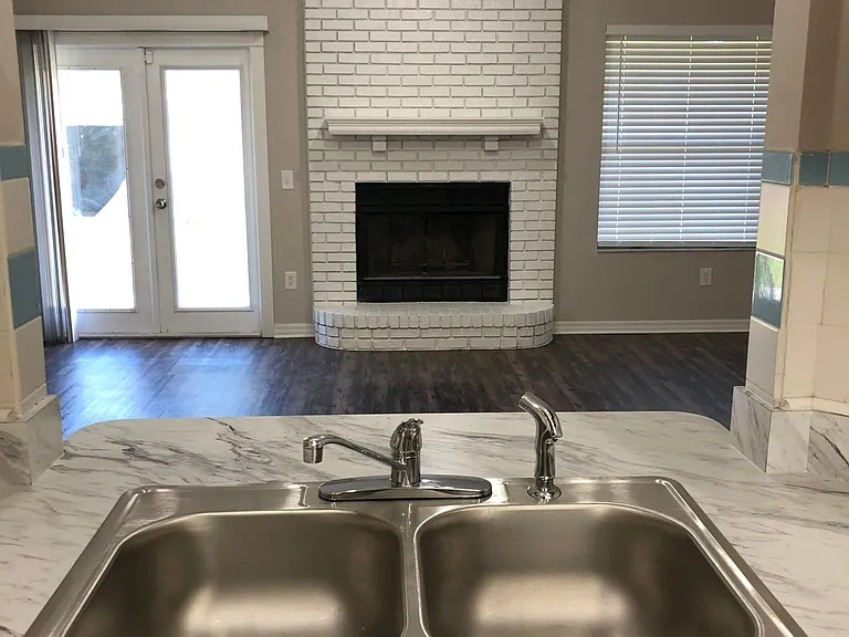 418 Moby Dick Dr S — Photo 9