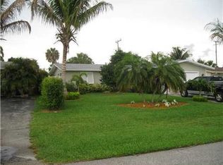 326 Azalea St, Palm Beach Gardens, FL 33410