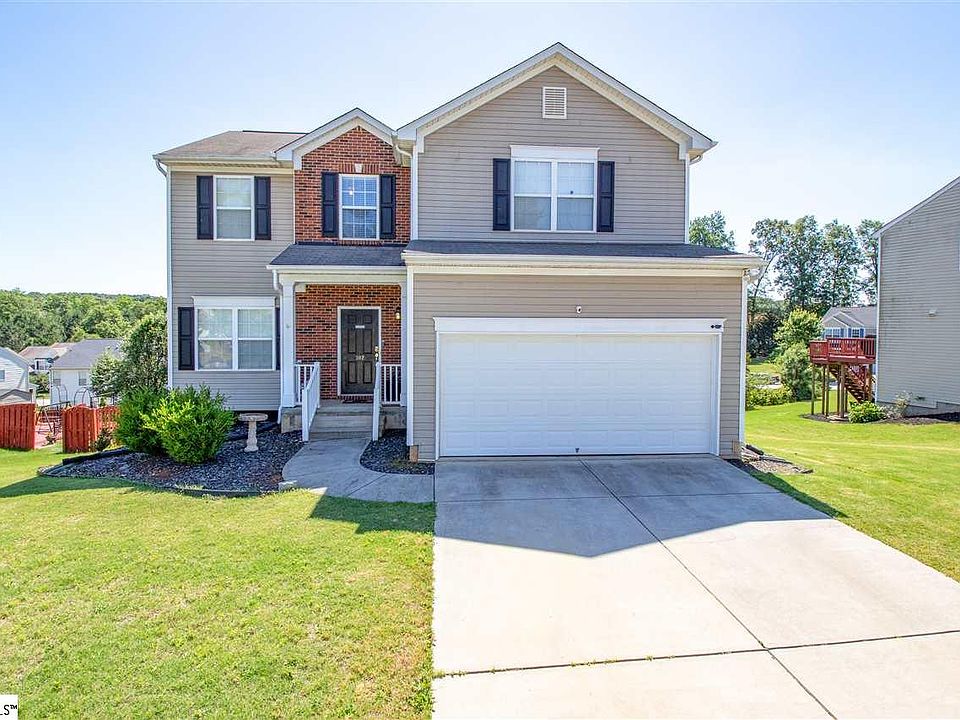 1st image of 302 Bellarine Dr
