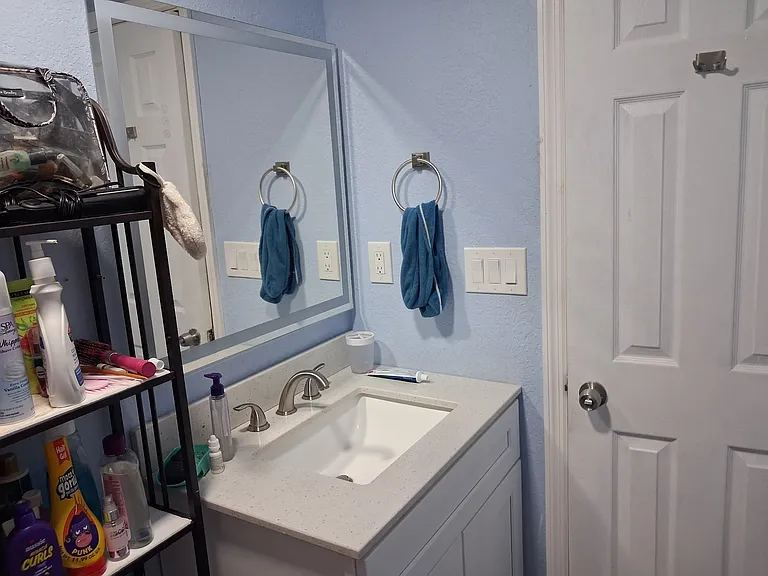1445 Lake Dr — Photo 7