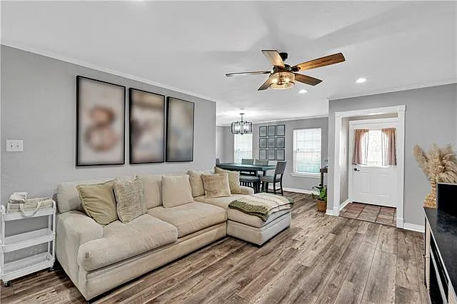 214 Dianne Dr — Photo 8
