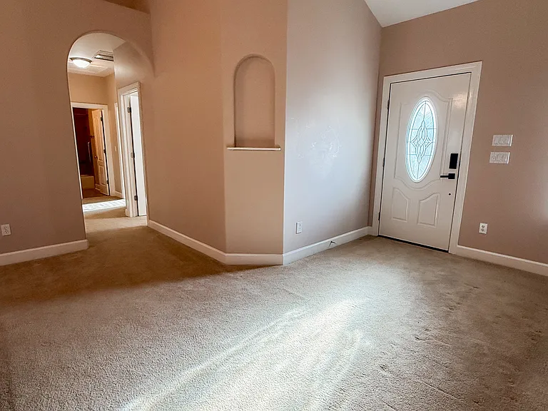 201 Mallard Pond Cir — Photo 8
