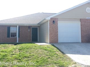 21021 Harbor Ln #A, Saint Robert, MO 65584